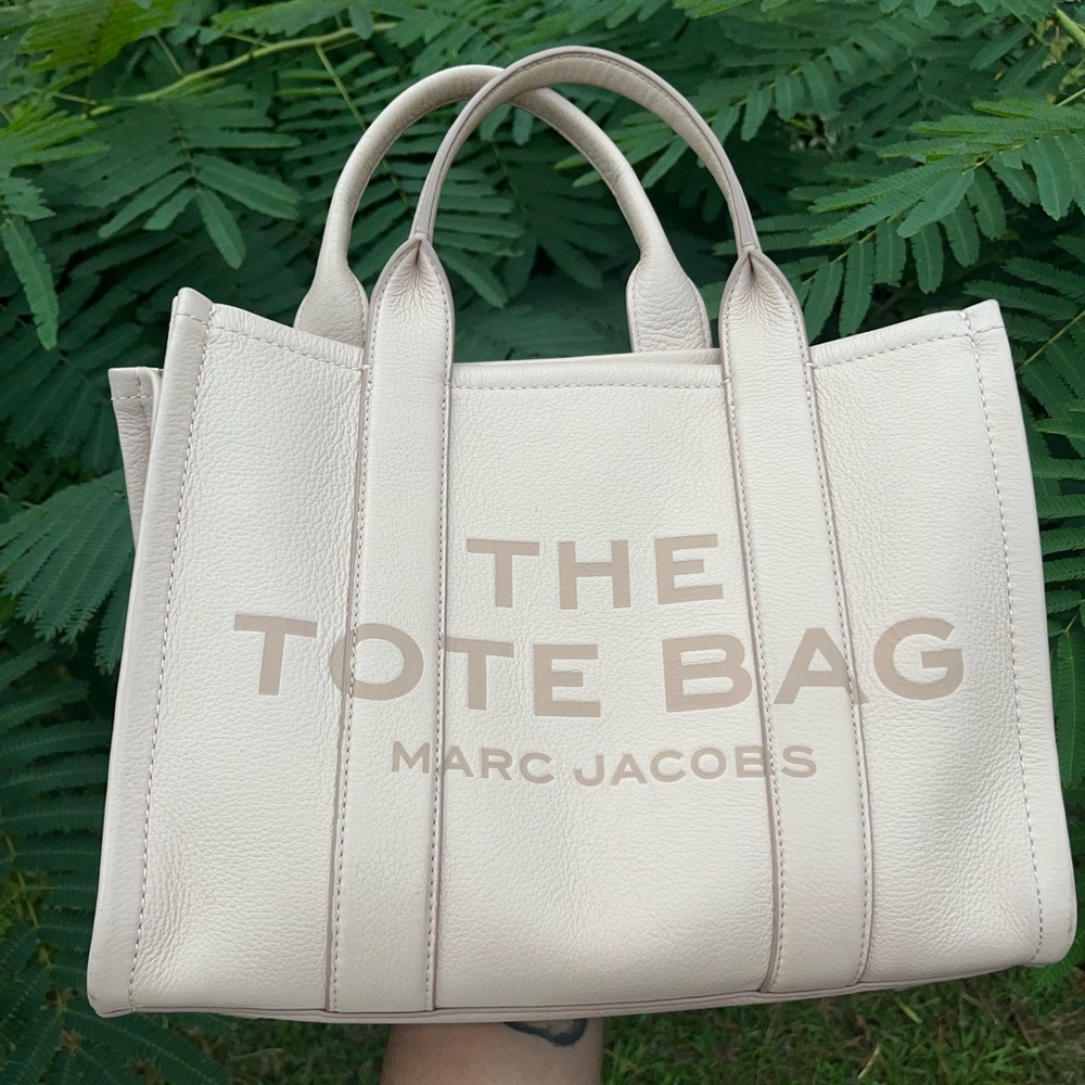 Marc jacobs medium tote bag